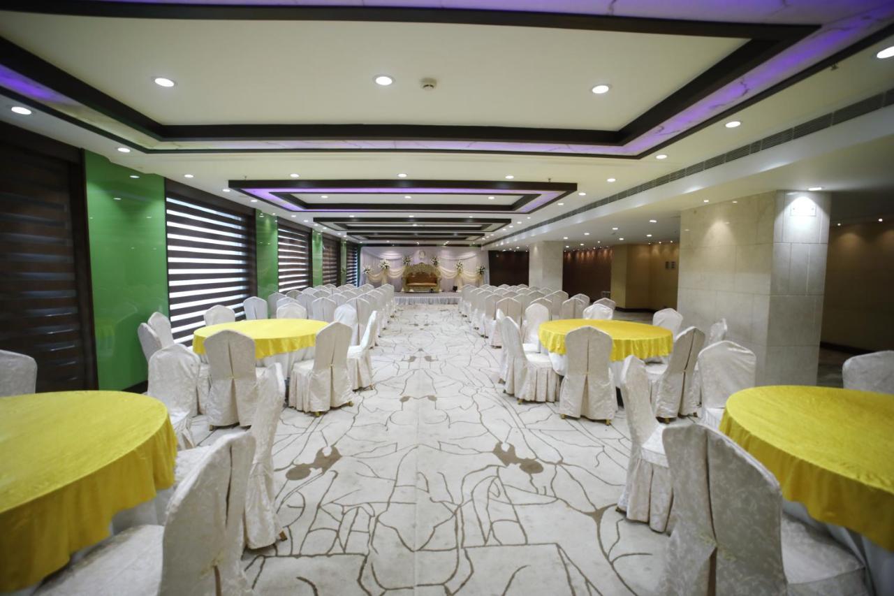 The Byke Suraj Plaza Pure Veg, Thane Exterior foto