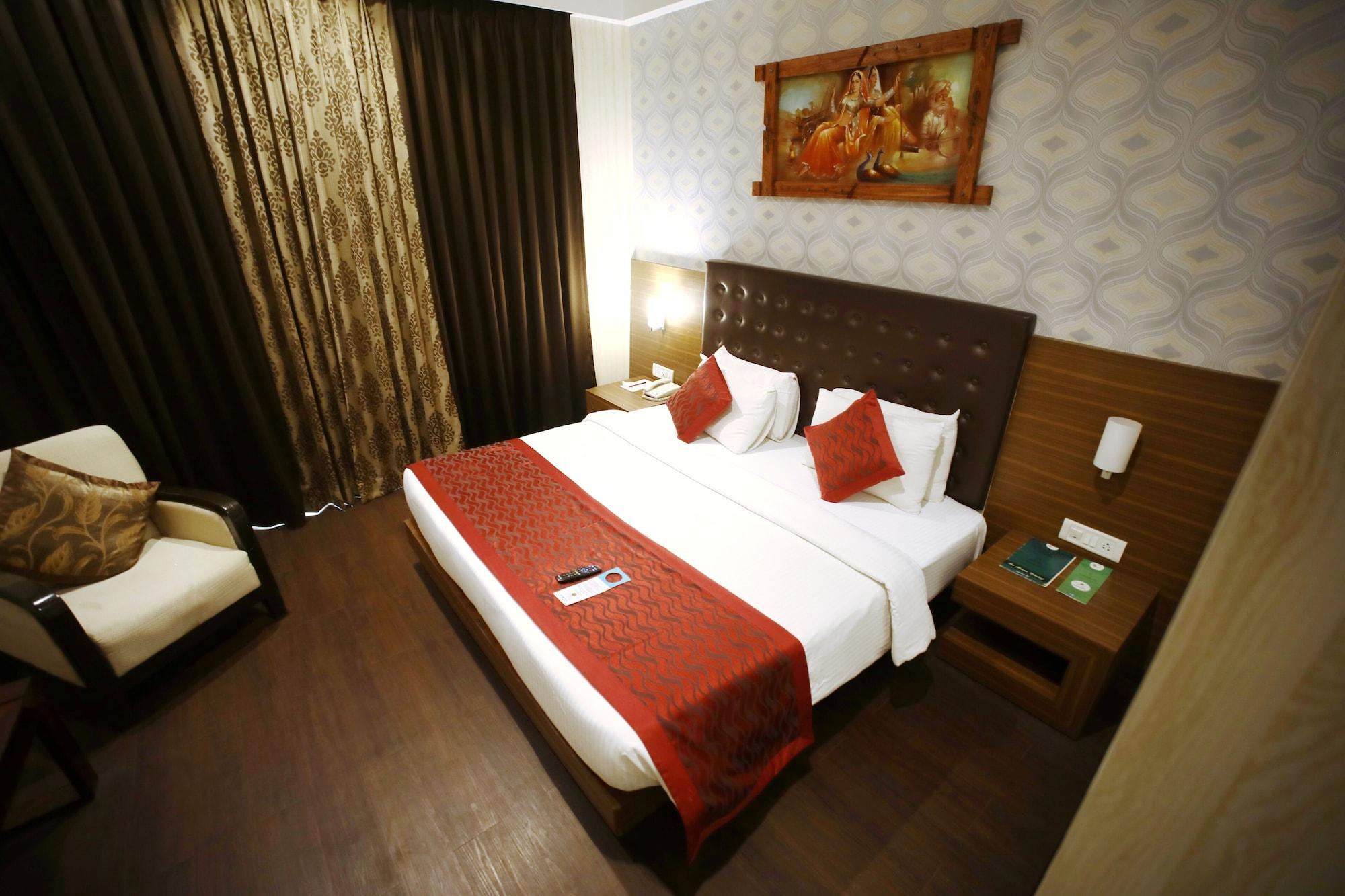 The Byke Suraj Plaza Pure Veg, Thane Exterior foto