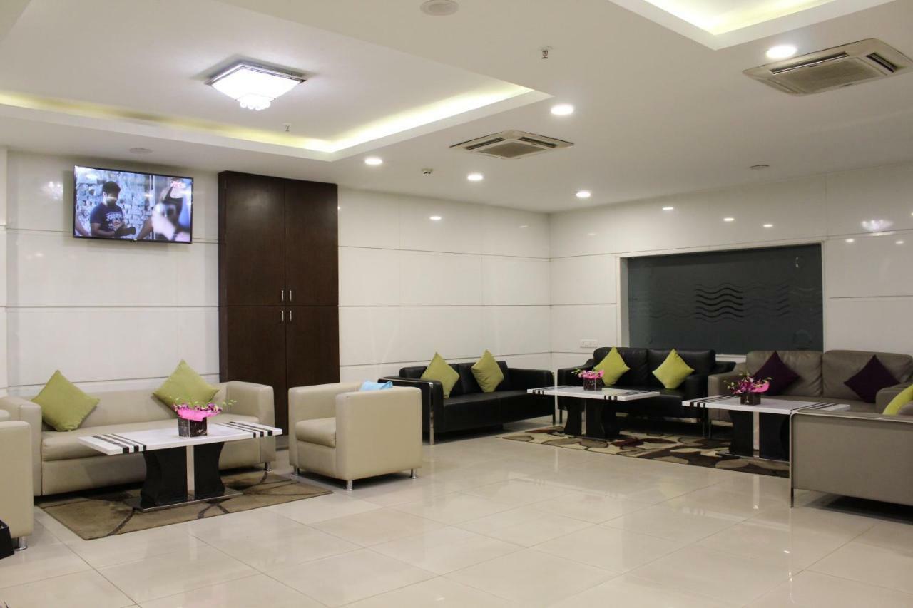The Byke Suraj Plaza Pure Veg, Thane Exterior foto